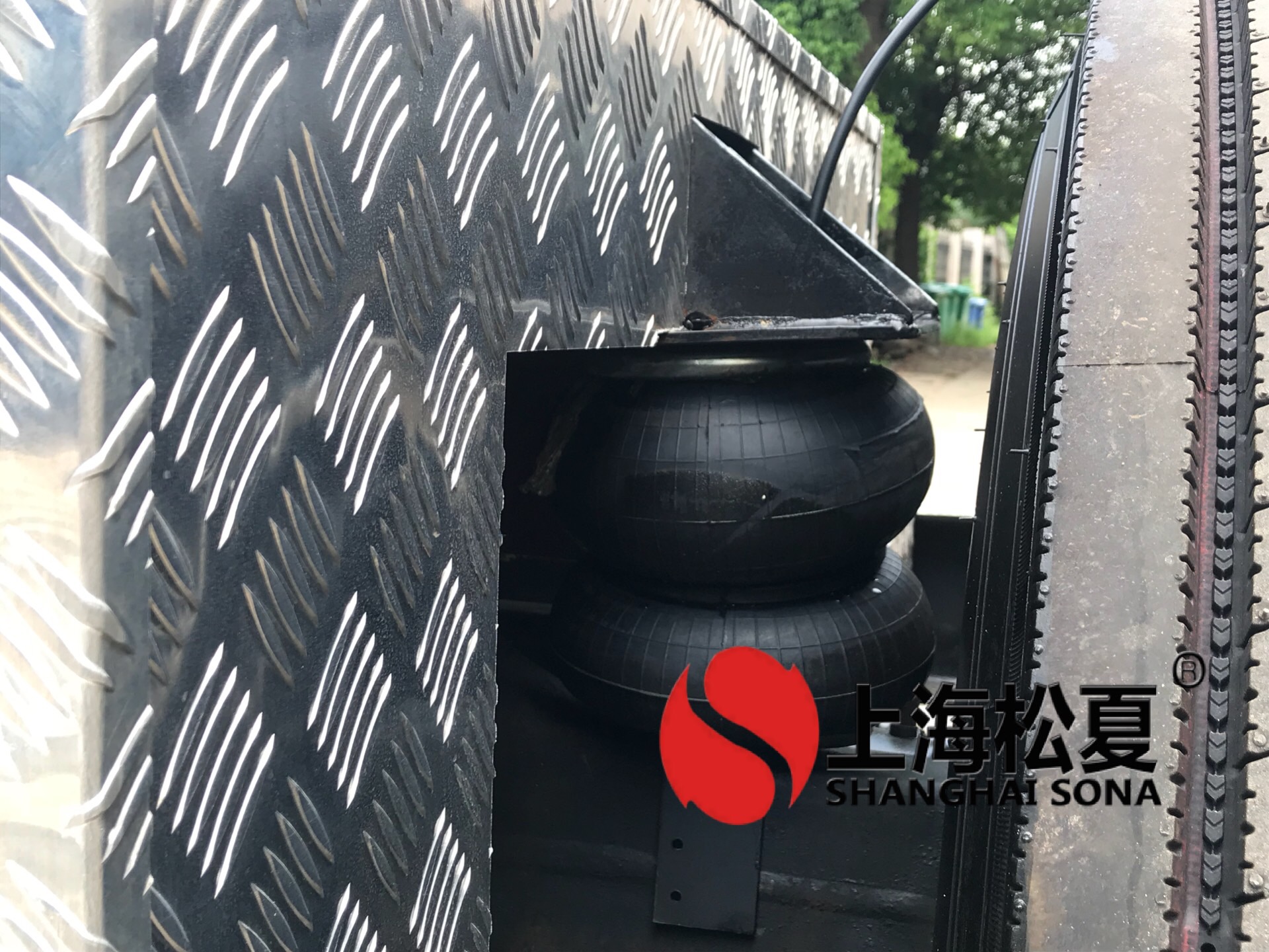 福特T700後橋改裝橡膠91视频啪啪啪